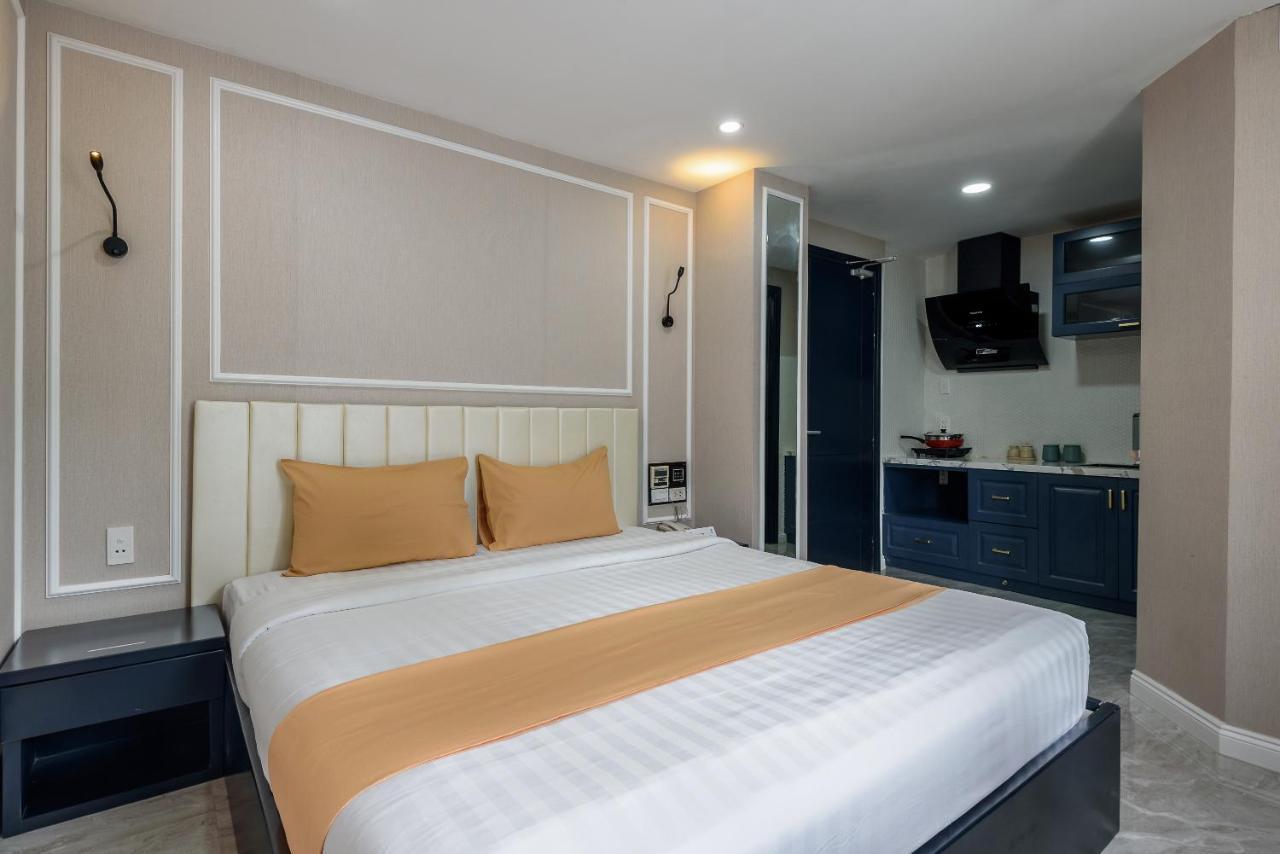 Cozrum Lux - The Arrivals Hotel Ho Chi Minh City Exterior photo