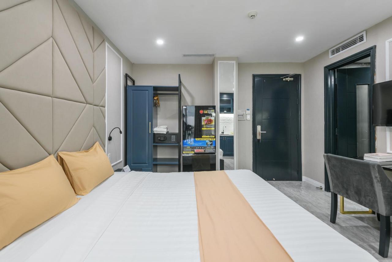 Cozrum Lux - The Arrivals Hotel Ho Chi Minh City Exterior photo