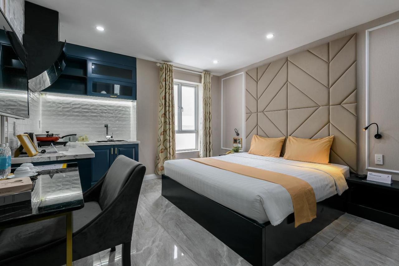 Cozrum Lux - The Arrivals Hotel Ho Chi Minh City Exterior photo