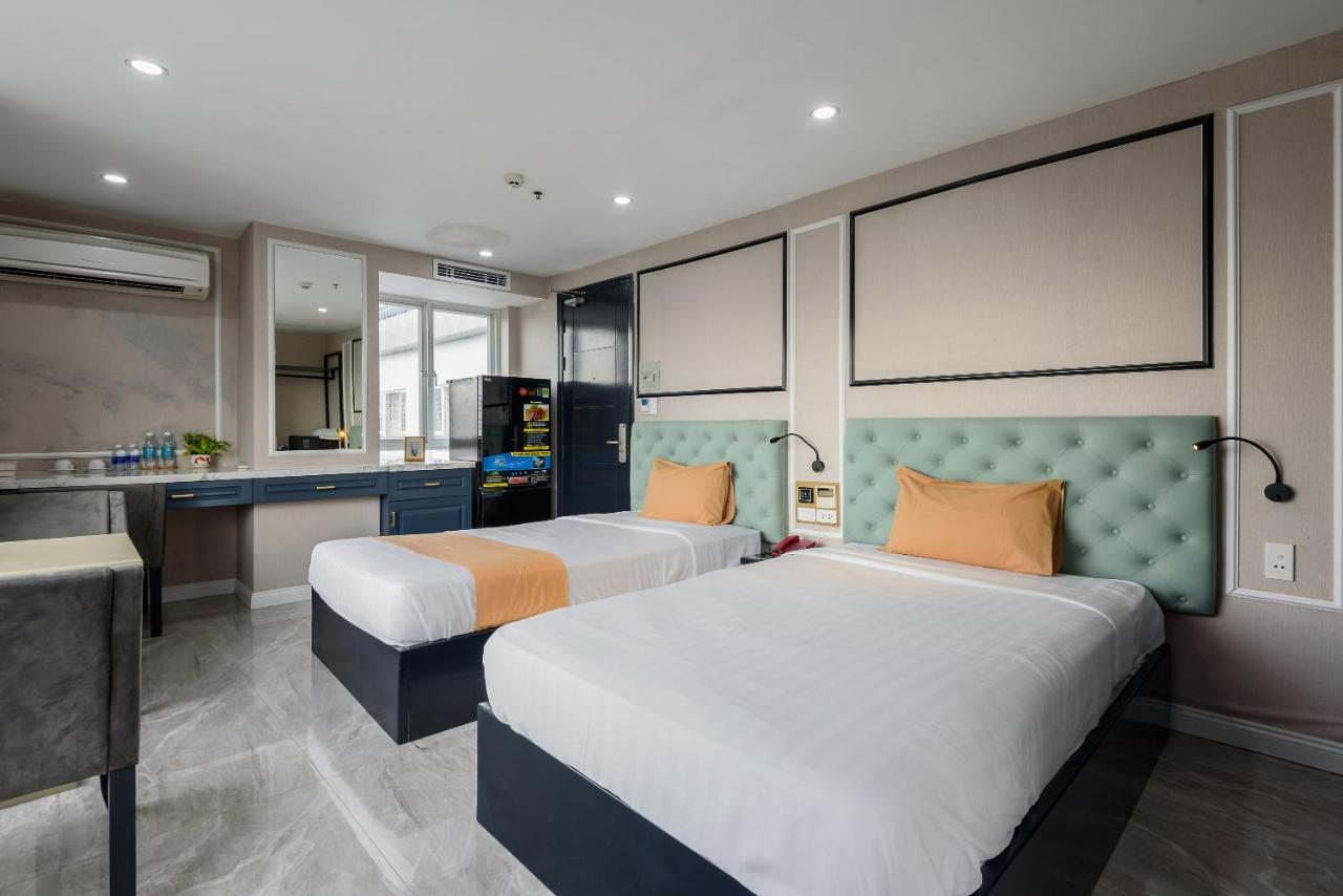 Cozrum Lux - The Arrivals Hotel Ho Chi Minh City Exterior photo