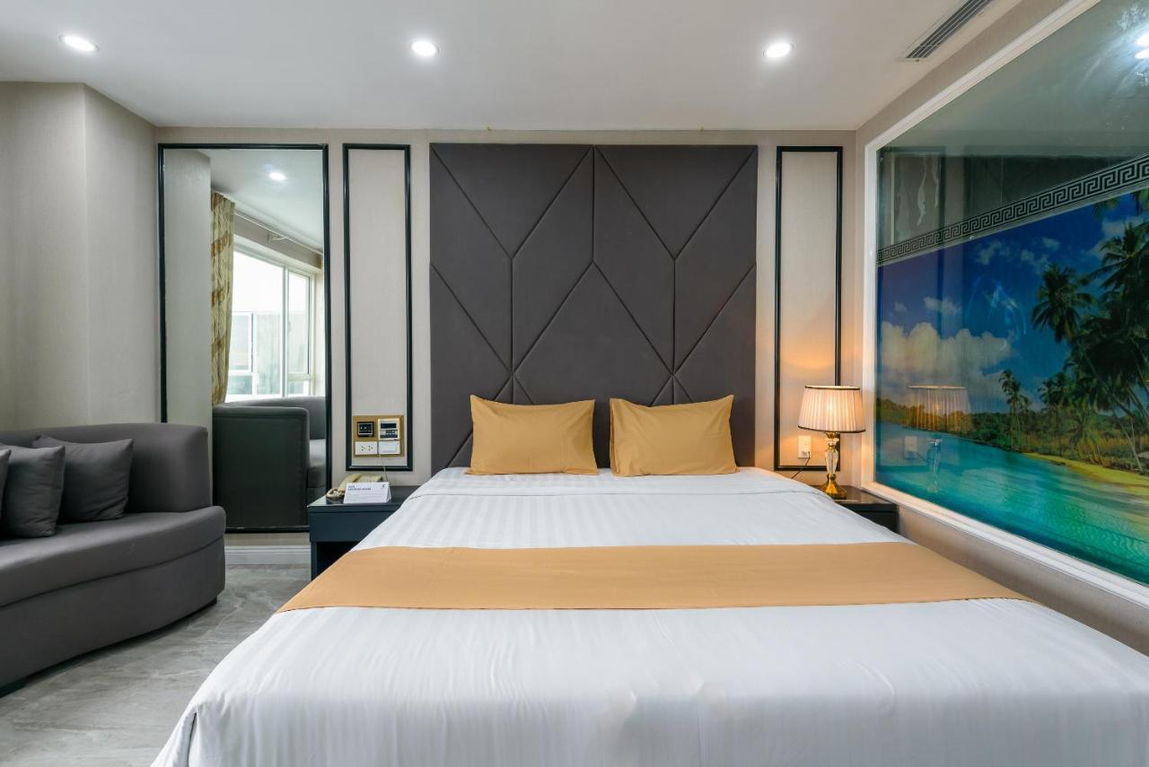 Cozrum Lux - The Arrivals Hotel Ho Chi Minh City Exterior photo
